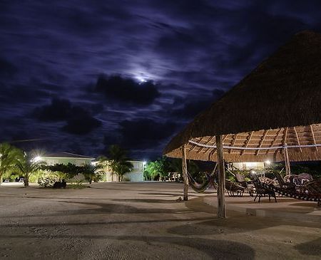 Готель Royal Palm Island Беліз Ресторан фото
